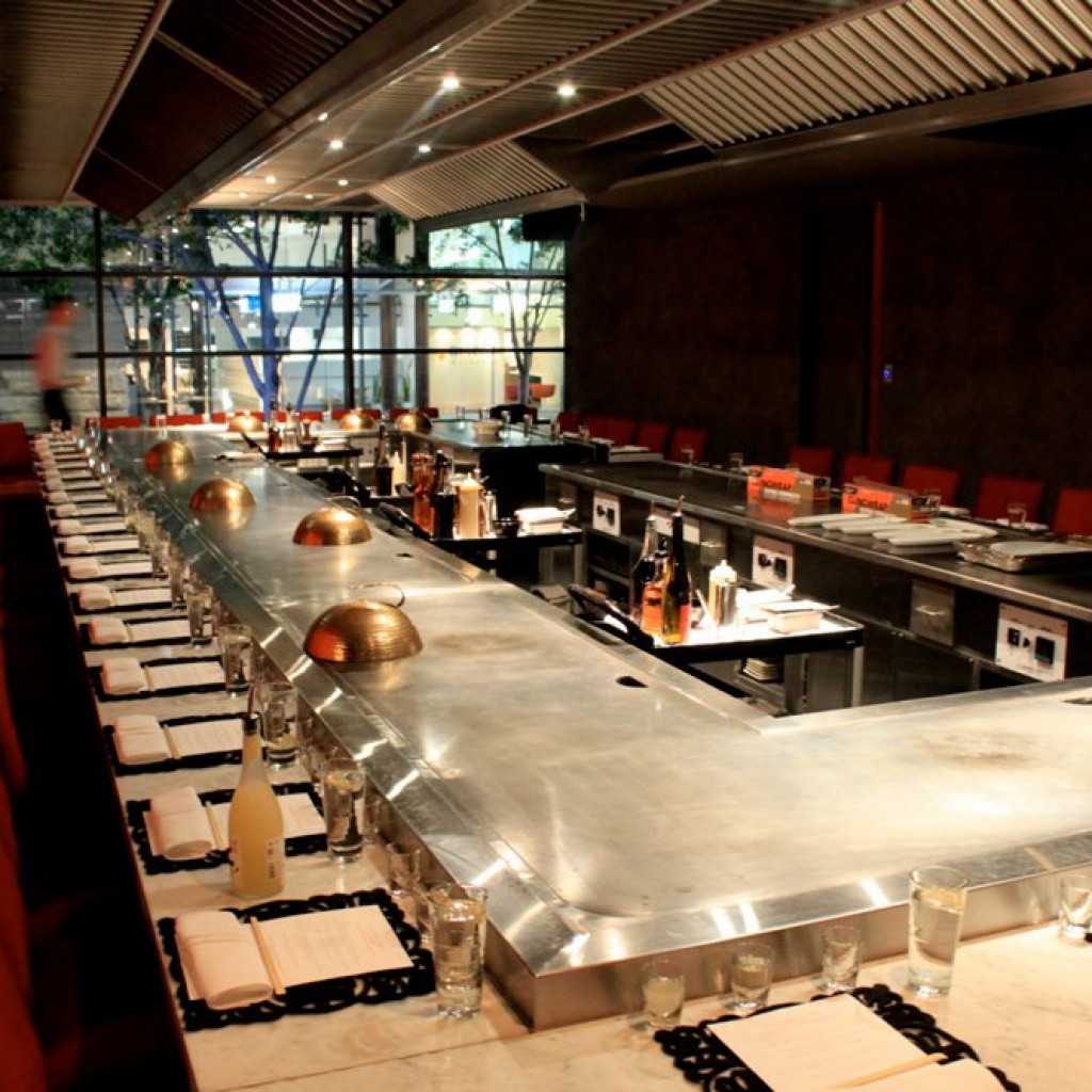 japanese-teppanyaki-restaurant-kobe-jones